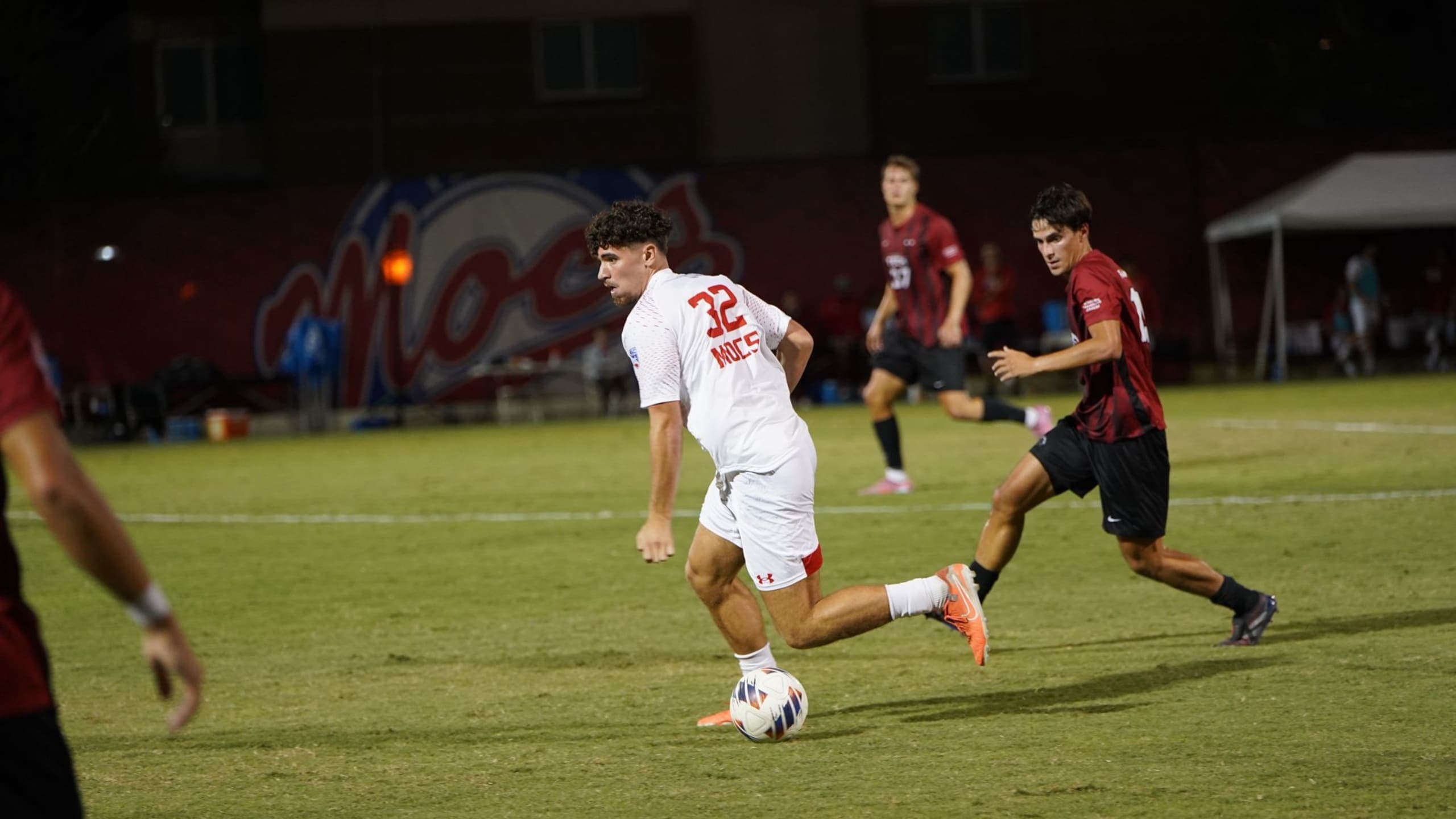 College Soccer athlete in action — U.S. college sports recruiting with Smarthlete.